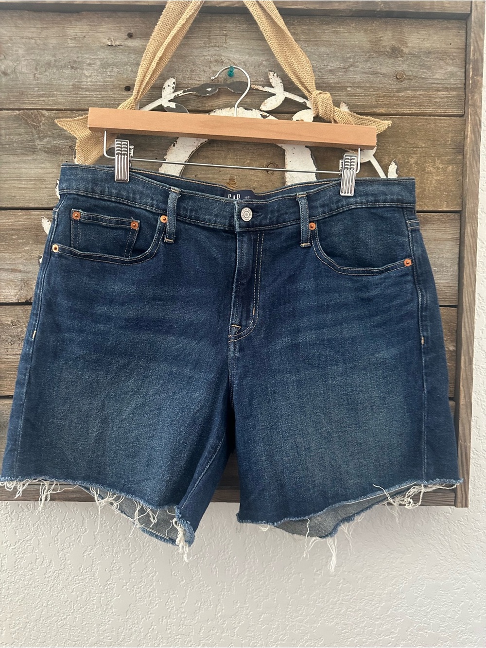 GAP Dark Indigo Blue Denim Cutoff Shorts‎ 5” ladies 12/31